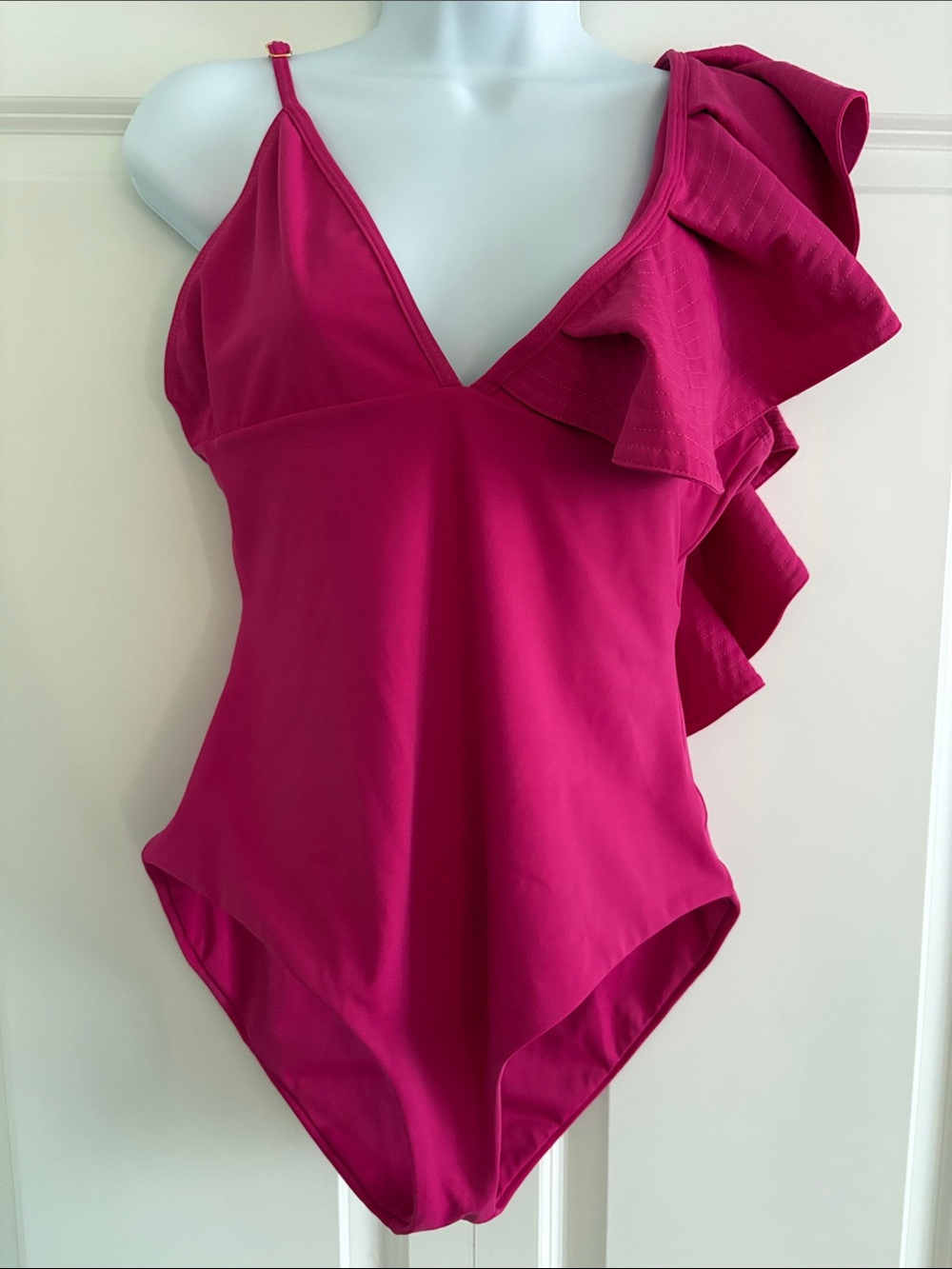 Praia Fushia ruffle shoulder Swimsuit Size XL